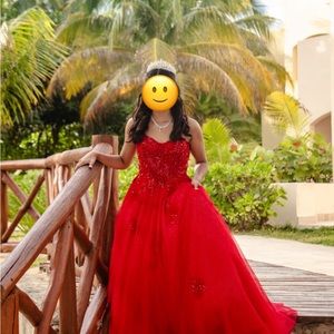 New quinceañeraprom dress worn once can fit bigger or smaller because of corset